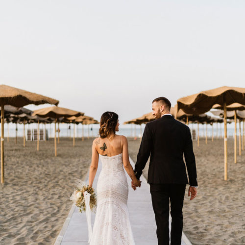 foto matrimonio sposi al mare